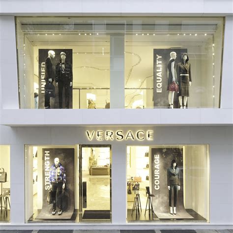 versace frankfurt adresse